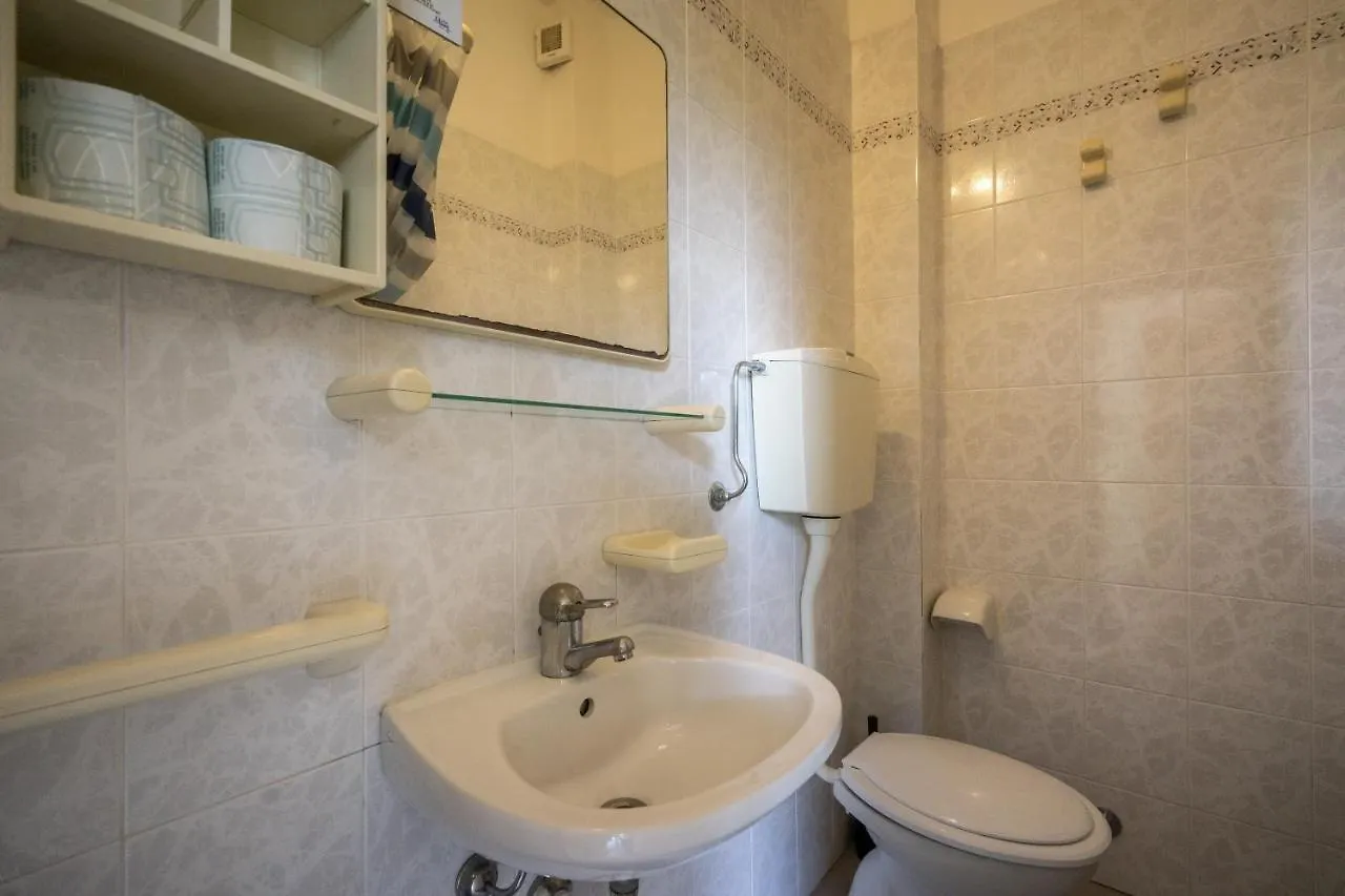Hotel Mamy Rimini 2*,  Italy